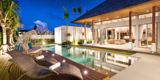 Luxury Pool Villa for Sale in Phuket